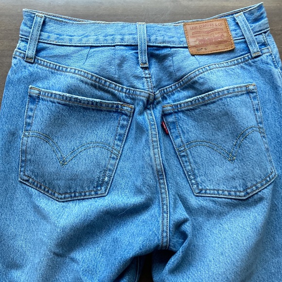 Levi’s Jeans 501s 🔥 - Picture 3 of 14